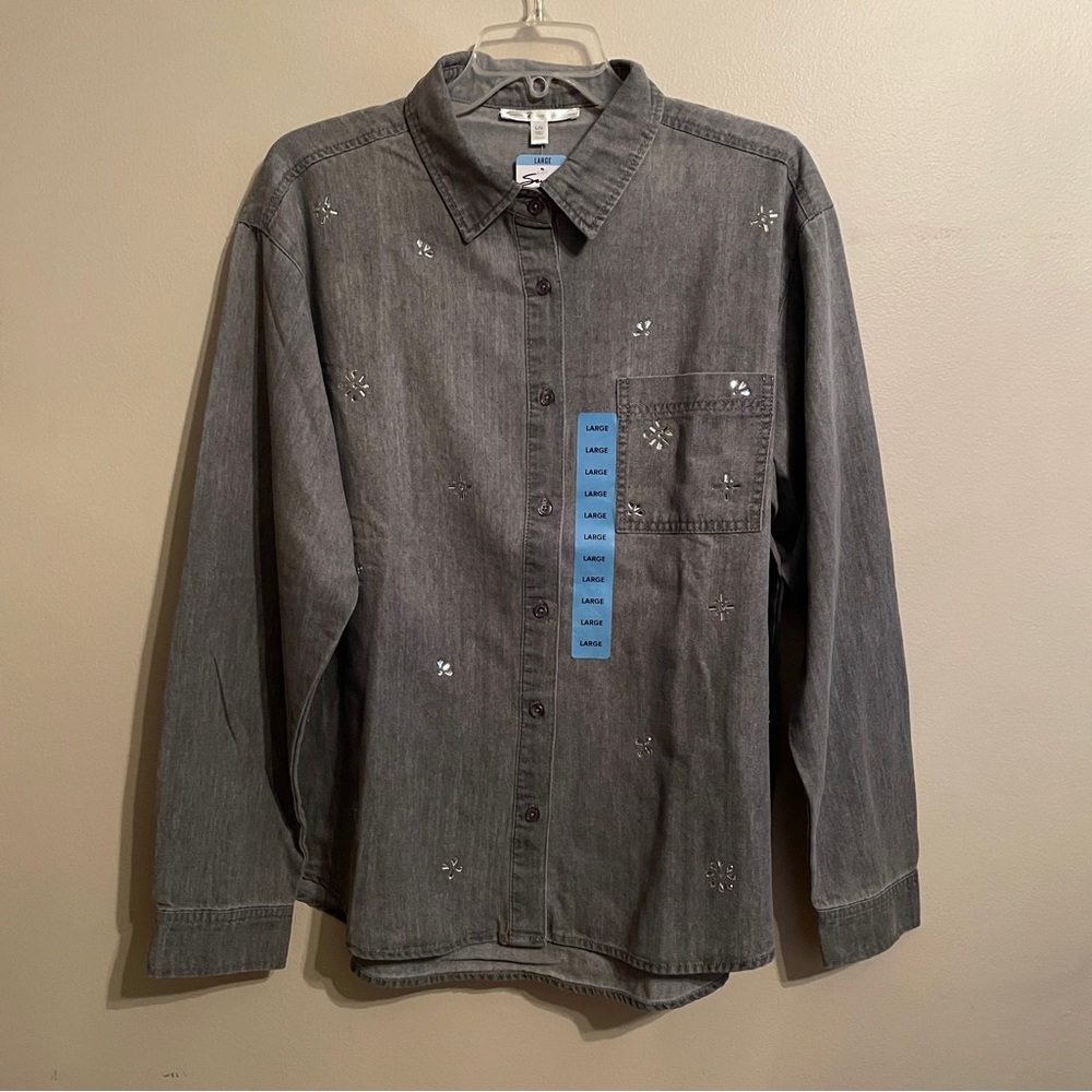 New Seven 7 Gray Smoke Denim Shirt women’s Size Large Flower Embellished